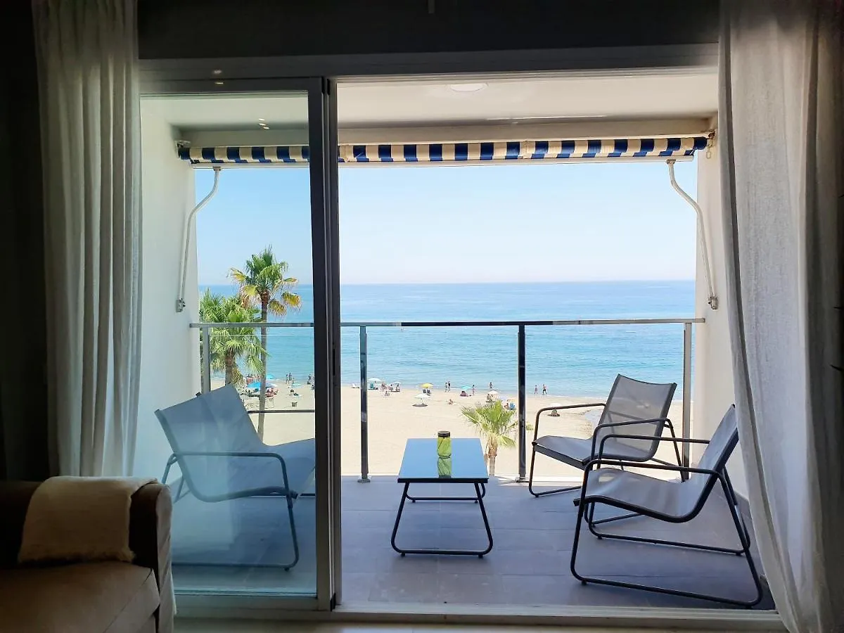 Estepona Vistamar 3 Bedrooms Daire