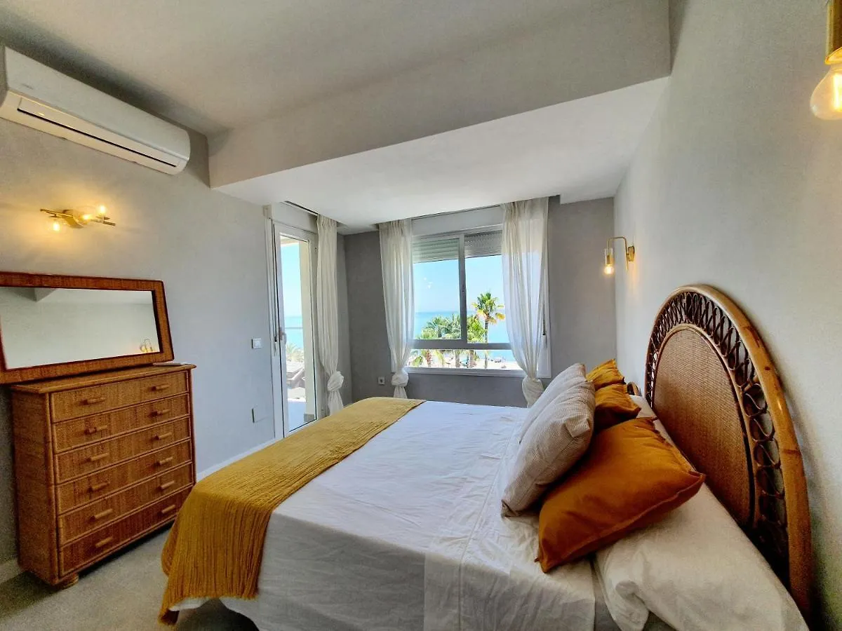 Estepona Vistamar 3 Bedrooms 公寓